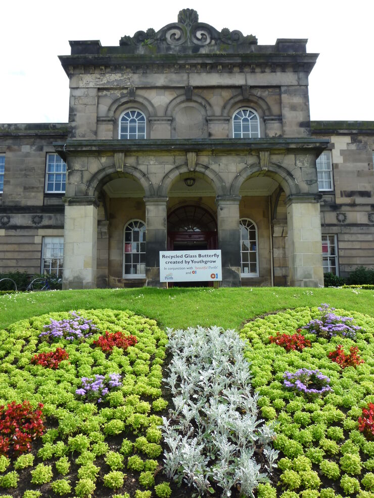 Perth - A.K. Bell Library