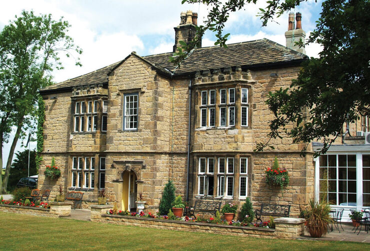 Pontefract - Rogerthorpe Manor Hotel